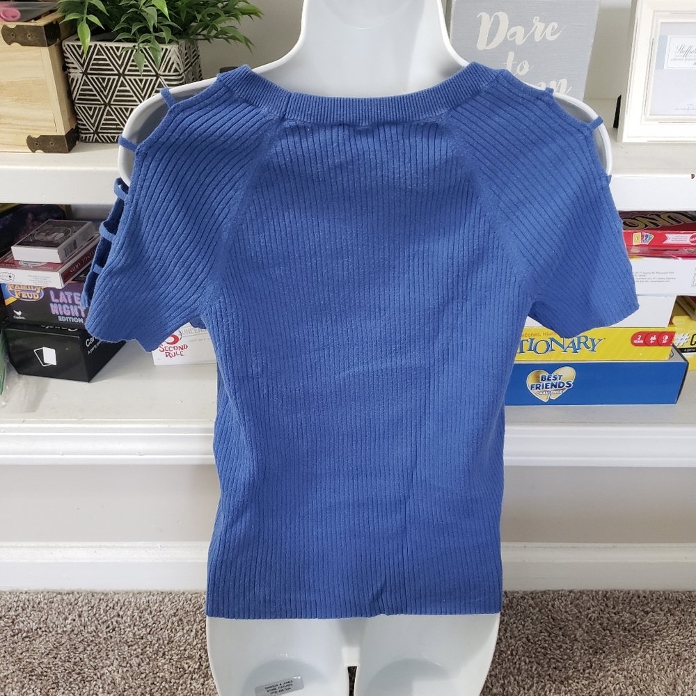 Express Blue Top - Picture 6 of 8